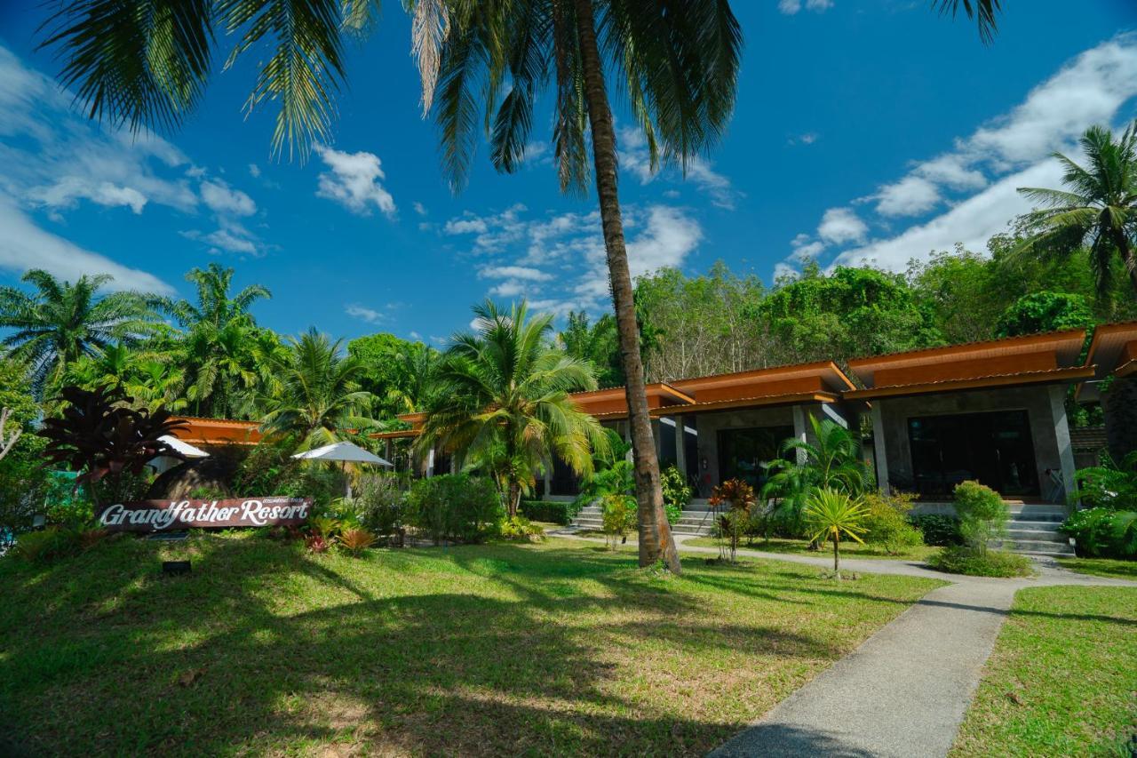 Grandfather Khaolak Resort Khao Lak Exterior foto
